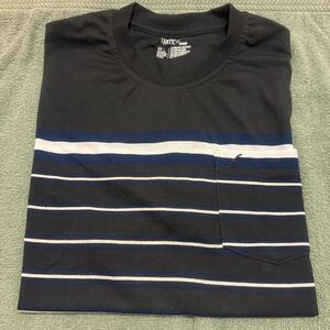 Vertical Sport Men's Black and Blue Striped Tee